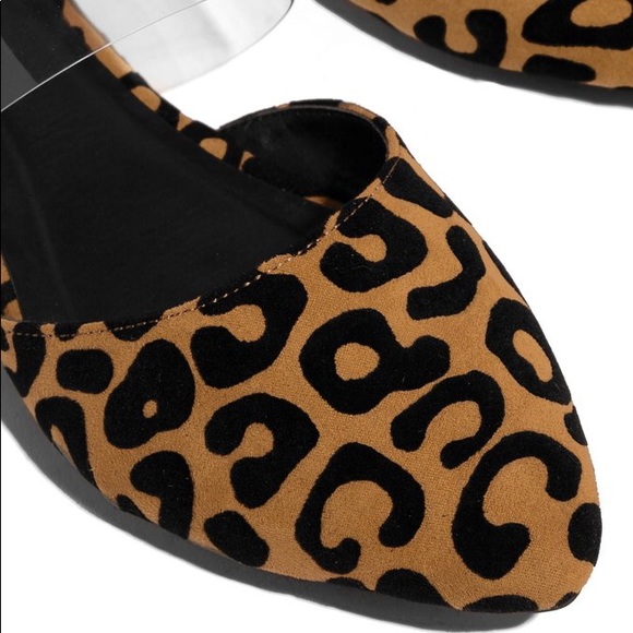 NEW** LADIES LEOPARD/ CLEAR ALMOND TOE FLAT MULES - Picture 3 of 5